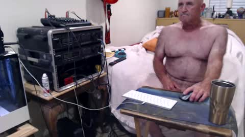 guitarsexgod2 online show from July 14, 10:32 am
