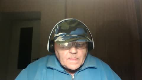 Snapshot of guyboy73 chatting on October 11, 2:37 am guyboy73 online show from October 11, 2:37 am