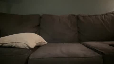 guyduder online show from October 31, 1:18 am