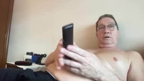 gwashere4u online show from February 17, 1:31 pm