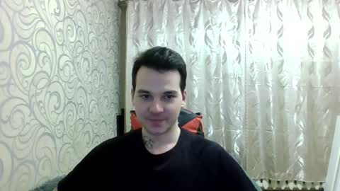 gwinbladee online show from April 25, 7:55 pm