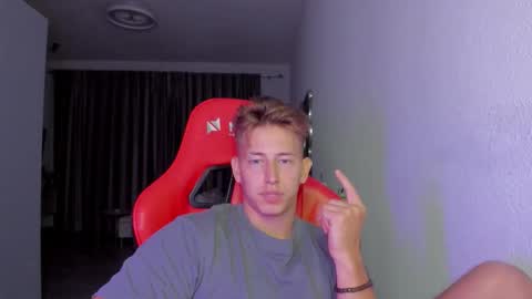 Oliver online show from November 28, 12:03 am