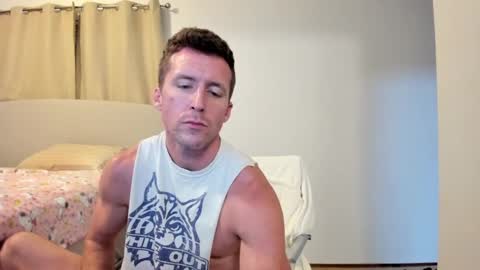 Snapshot of gymjock22 chatting on February 21, 11:54 pm GymJock22 online show from February 21, 11:54 pm