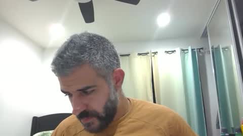 h0nest84 online show from November 3, 5:55 am