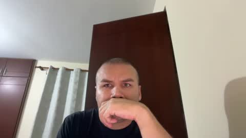 hagen2704 online show from July 29, 2:43 am