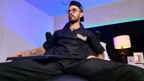 H A I R Y D I A M O N D online show from October 30, 10:22 pm