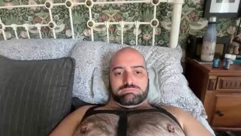 Hairy Guy online show from April 22, 11:37 am