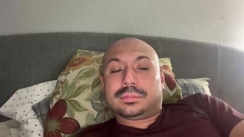 hairyman30000 online show from November 3, 4:05 am