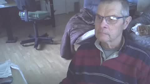 Prefer men 80 online show from December 9, 2:51 pm