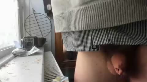 Snapshot of handncocknocum chatting on December 3, 8:03 am handncocknocum online show from December 3, 8:03 am