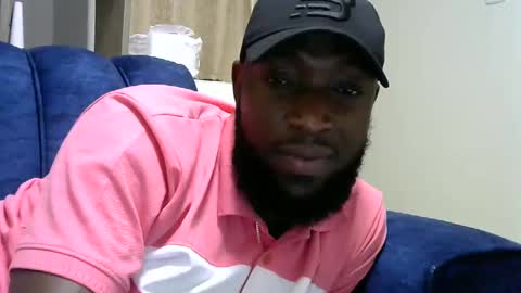 Snapshot of handsome_king30 chatting on December 7, 4:25 pm handsome king online show from December 7, 4:25 pm