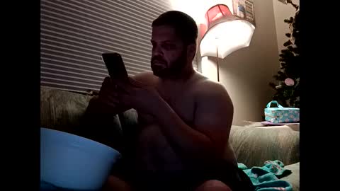 Snapshot of handsomedaddy198923 chatting on September 23, 7:40 am handsomedaddy198923 online show from September 23, 7:40 am