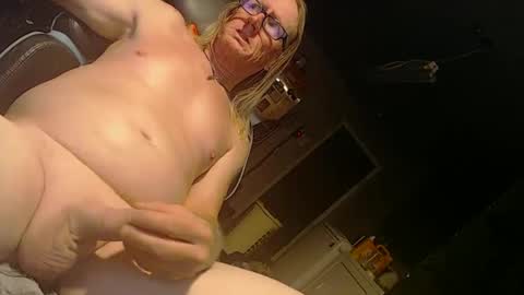 Snapshot of handystud33 chatting on September 17, 8:48 am handystud33 online show from September 17, 8:48 am