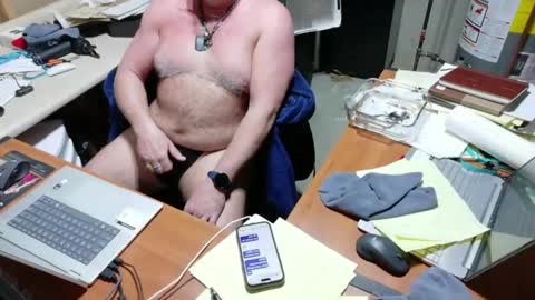 hank6160 online show from March 2, 6:15 pm