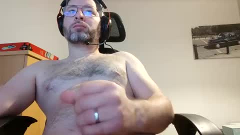 hannisch online show from February 9, 12:40 am