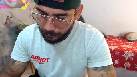 Snapshot of hanz_col chatting on October 10, 8:35 pm hanz_col online show from October 10, 8:35 pm