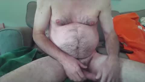 happybrian5 online show from October 25, 6:20 pm