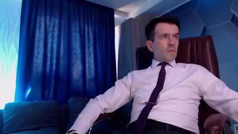 Steve online show from October 17, 11:14 am