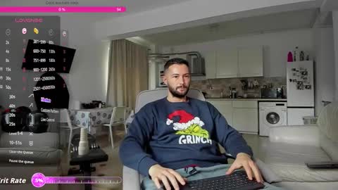 Snapshot of hard_chriss chatting on October 17, 7:01 am Hard Cock online show from October 17, 7:01 am