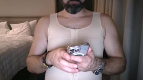 Snapshot of hardcoremike35 chatting on February 27, 2:52 am HcoreMike online show from February 27, 2:52 am