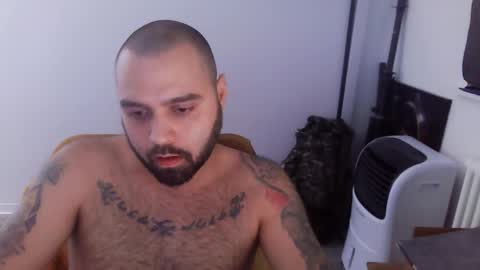 hardschwan online show from February 18, 9:45 pm