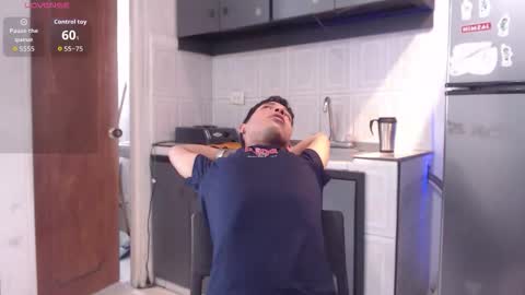 Andres Dean online show from December 5, 7:10 pm