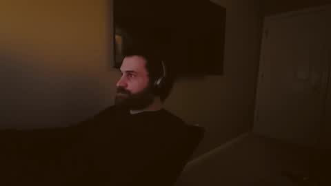 Tom online show from December 7, 11:12 pm