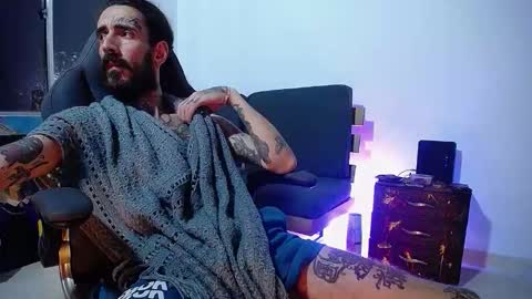 OMAR online show from December 17, 3:14 am