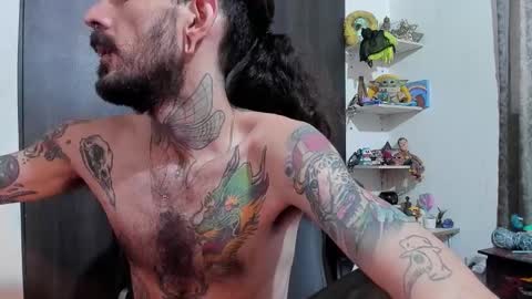 OMAR online show from November 20, 2:16 pm