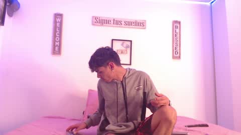 harry thomson online show from December 19, 8:24 am