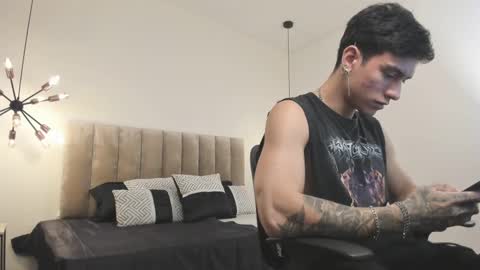 Harry Jones online show from March 5, 5:50 pm