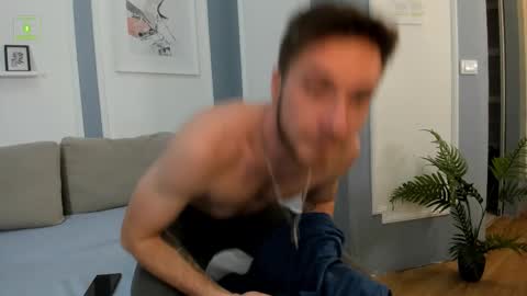 Harvey online show from March 3, 6:21 am