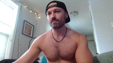Snapshot of hbdude27 chatting on September 27, 11:46 pm RinnDude35 online show from September 27, 11:46 pm