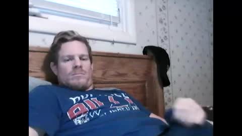 Snapshot of heags83 chatting on January 7, 1:43 pm heags83 online show from January 7, 1:43 pm
