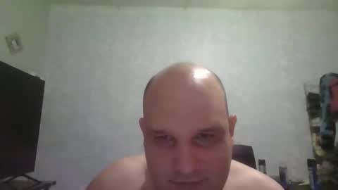 Snapshot of heavy_rebellxc chatting on January 4, 6:30 am Heavy Rebell online show from January 4, 6:30 am