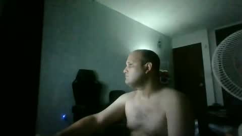 Snapshot of heavy_rebellxc chatting on September 30, 8:08 am Heavy Rebell online show from September 30, 8:08 am