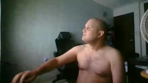 Snapshot of heavy_rebellxc chatting on March 3, 7:07 am Heavy Rebell online show from March 3, 7:07 am