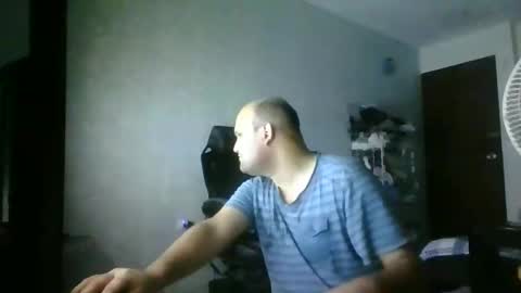Snapshot of heavy_rebellxc chatting on January 20, 7:04 am Heavy Rebell online show from January 20, 7:04 am