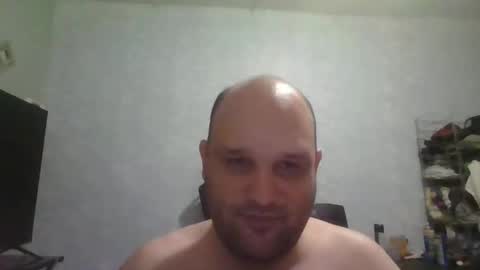 Snapshot of heavy_rebellxc chatting on December 22, 5:12 am Heavy Rebell online show from December 22, 5:12 am