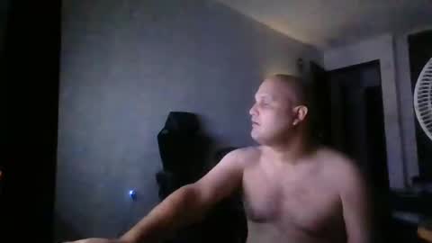 Snapshot of heavy_rebellxc chatting on February 26, 2:48 am Heavy Rebell online show from February 26, 2:48 am