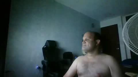 Snapshot of heavy_rebellxc chatting on October 18, 7:57 am Heavy Rebell online show from October 18, 7:57 am