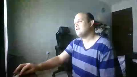 Snapshot of heavy_rebellxc chatting on February 23, 2:03 am Heavy Rebell online show from February 23, 2:03 am