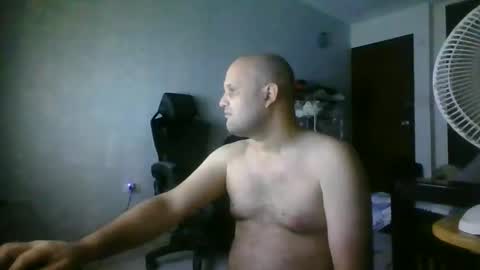 Snapshot of heavy_rebellxc chatting on March 2, 3:45 am Heavy Rebell online show from March 2, 3:45 am