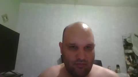 Snapshot of heavy_rebellxc chatting on December 4, 7:06 am Heavy Rebell online show from December 4, 7:06 am