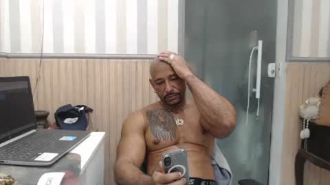 hebertgomes online show from July 2, 4:24 pm