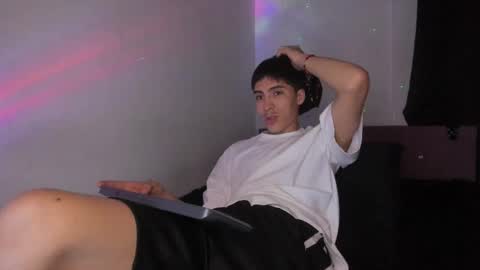heellboy_ online show from May 29, 2:54 am