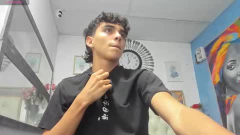 Snapshot of heiker_ chatting on March 4, 1:34 am heiker_ online show from March 4, 1:34 am