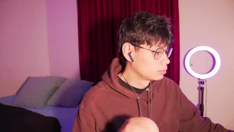 Helio online show from April 7, 1:05 am