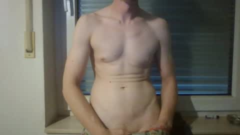 hempdude5588 online show from August 6, 2:45 pm