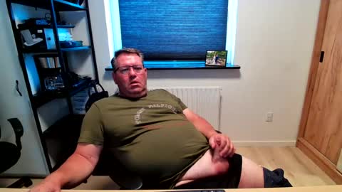 henrikrp1971 online show from July 14, 10:32 am